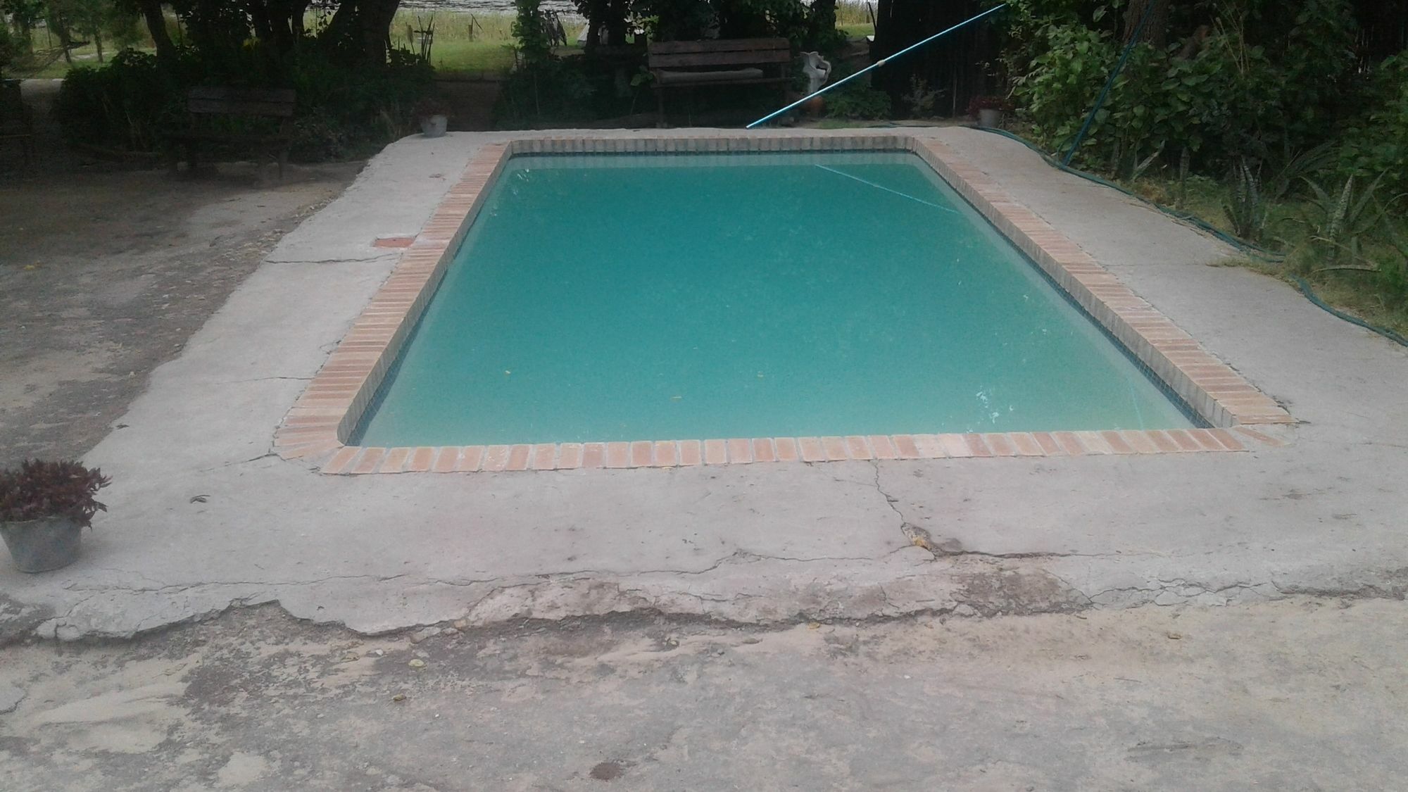 Motsebe Backpackers Hotel Maun Bagian luar foto